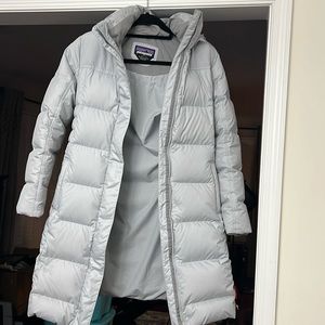 Patagonia women’s parka in size small.